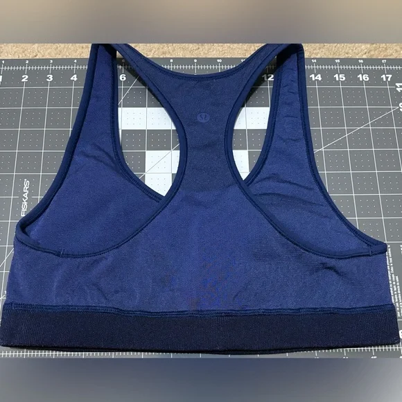 Lululemon Seamless Racerback Train Bra, Psychic, Size 8 - Picture 8 of 12